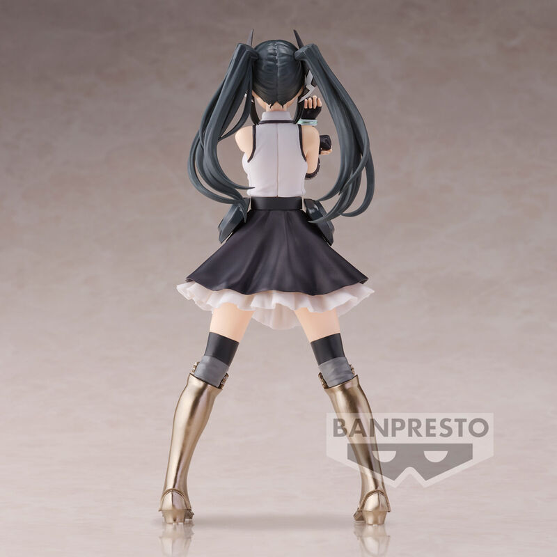 Shy Lady Black Figura 17cm