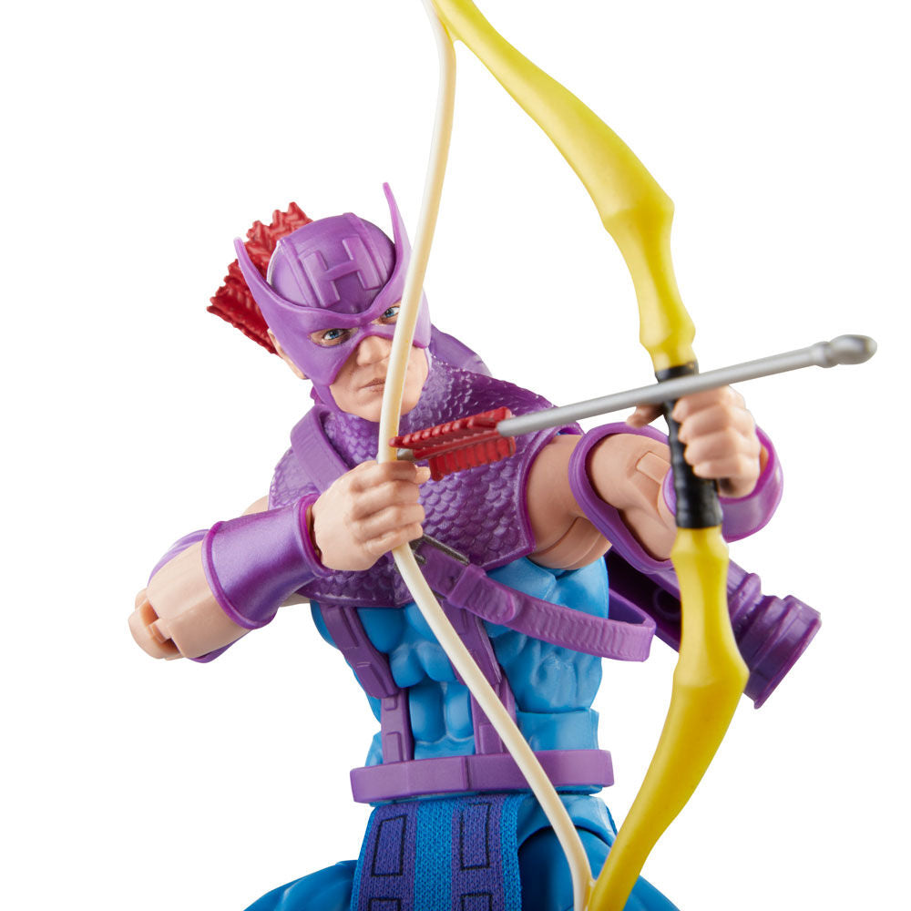 Marvel Avengers Beyond Earths Mightiest Hawkeye with Sky-Cycle Figura 15cm