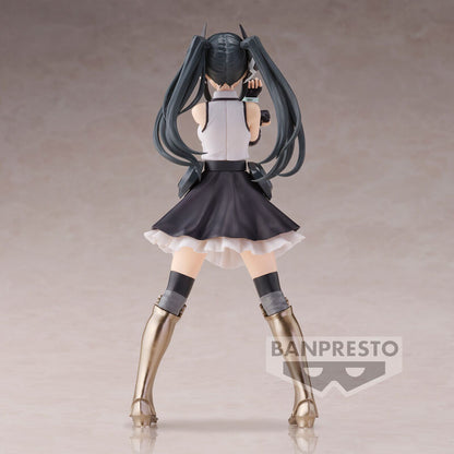 Shy Lady Black Figura 17cm