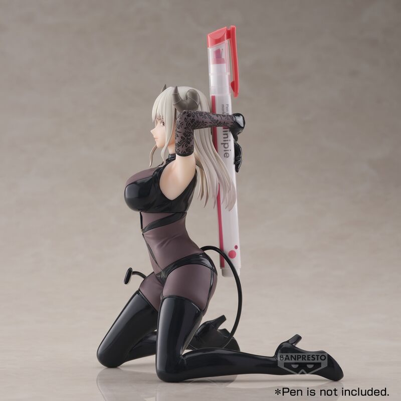 2.5 Dimensional Seduction Fabled Costume Lady Lustalotte Figura 15cm